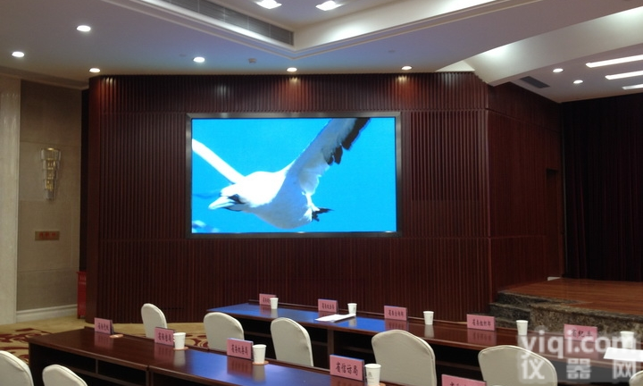 医学院从厂家购P2LED<em>电子屏</em>比经销商<em>价钱</em>低