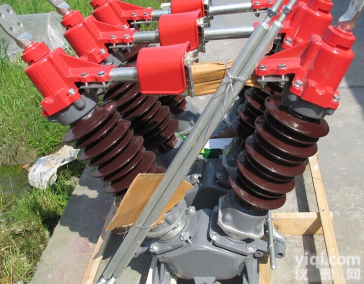 GW5-40.5  GW5-40.5柱上<em>高压</em>35kv<em>防风</em>型隔离开关