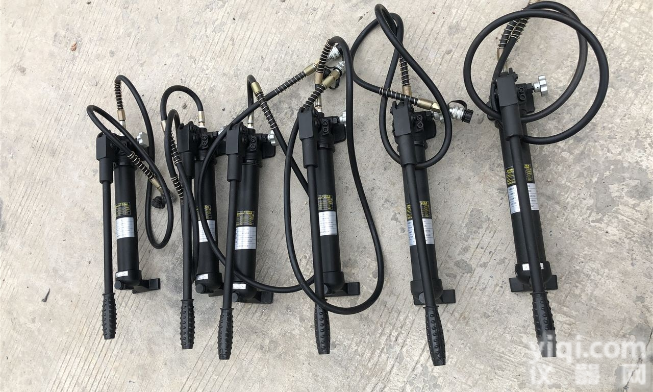 240kn  厂家 <em>手动</em><em>液压机</em> 承装<em>五级</em>电力