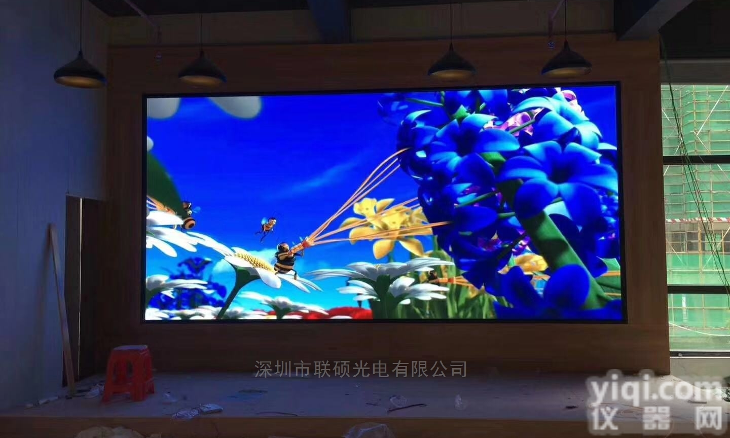 展厅<em>背景</em>墙P1.875全彩LED电子屏<em>多少</em>钱一平