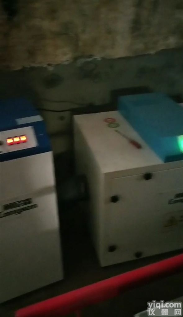 切割布料皮革除臭味排烟<em>净化机</em>处理<em>激光</em>烟尘