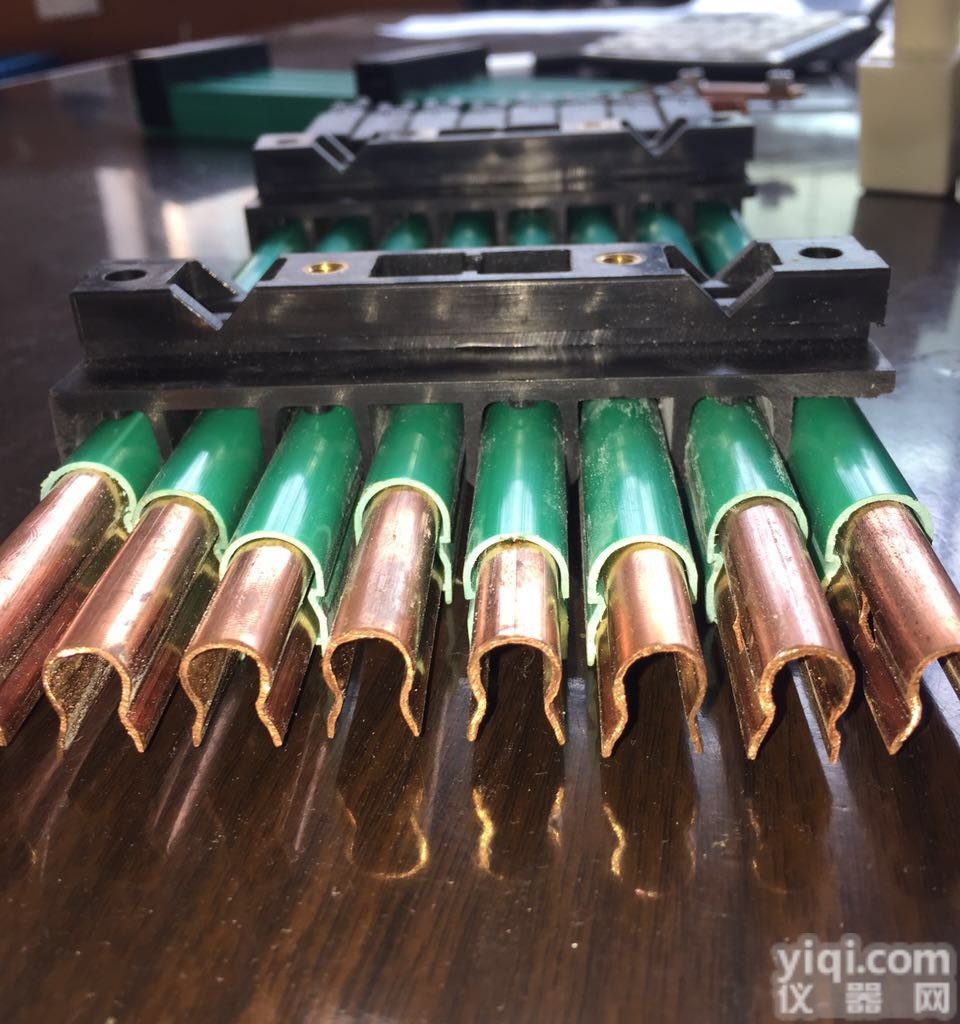 <em>HXPnR</em>-M、<em>HXPnR</em>-C、<em>HXPnR</em>-Ω系列<em>单极</em>组合式<em>滑触线</em> 单...