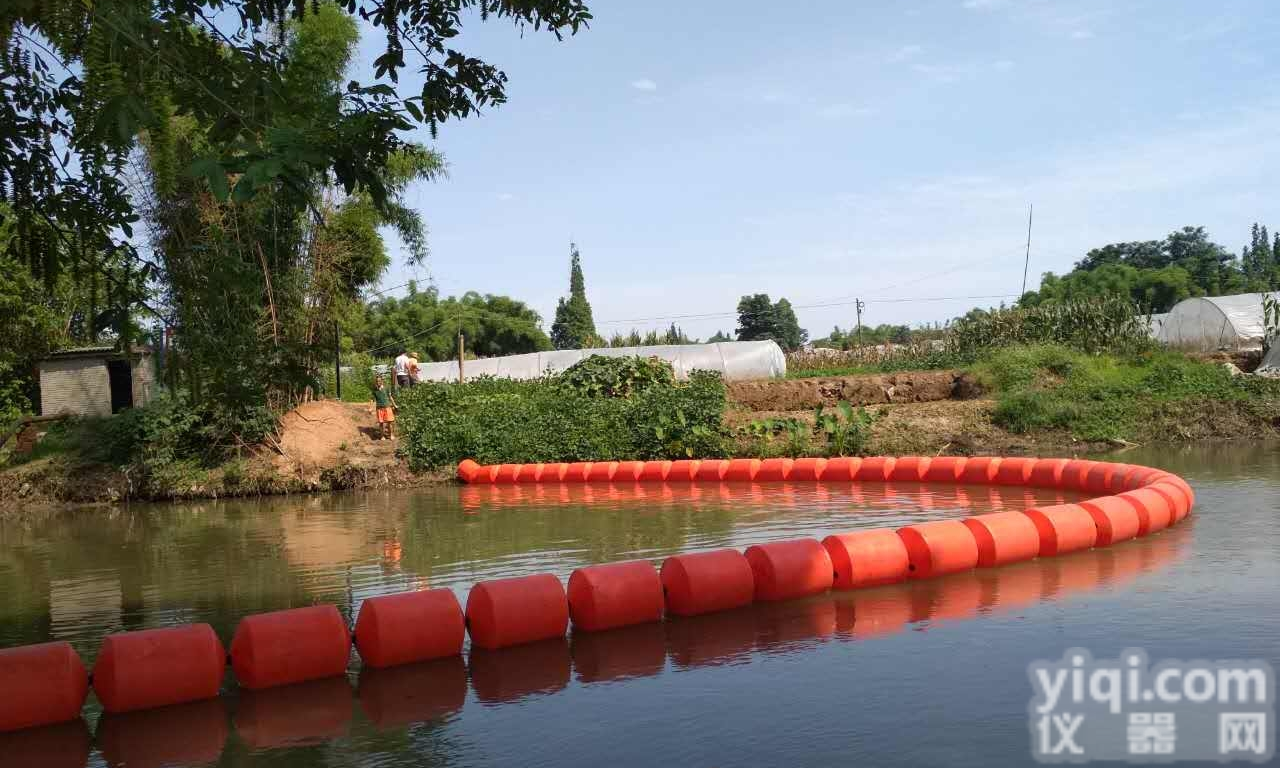 柏泰  汉江<em>襄阳</em>段水面拦截漂浮物拦污浮体采购<em>批发</em>