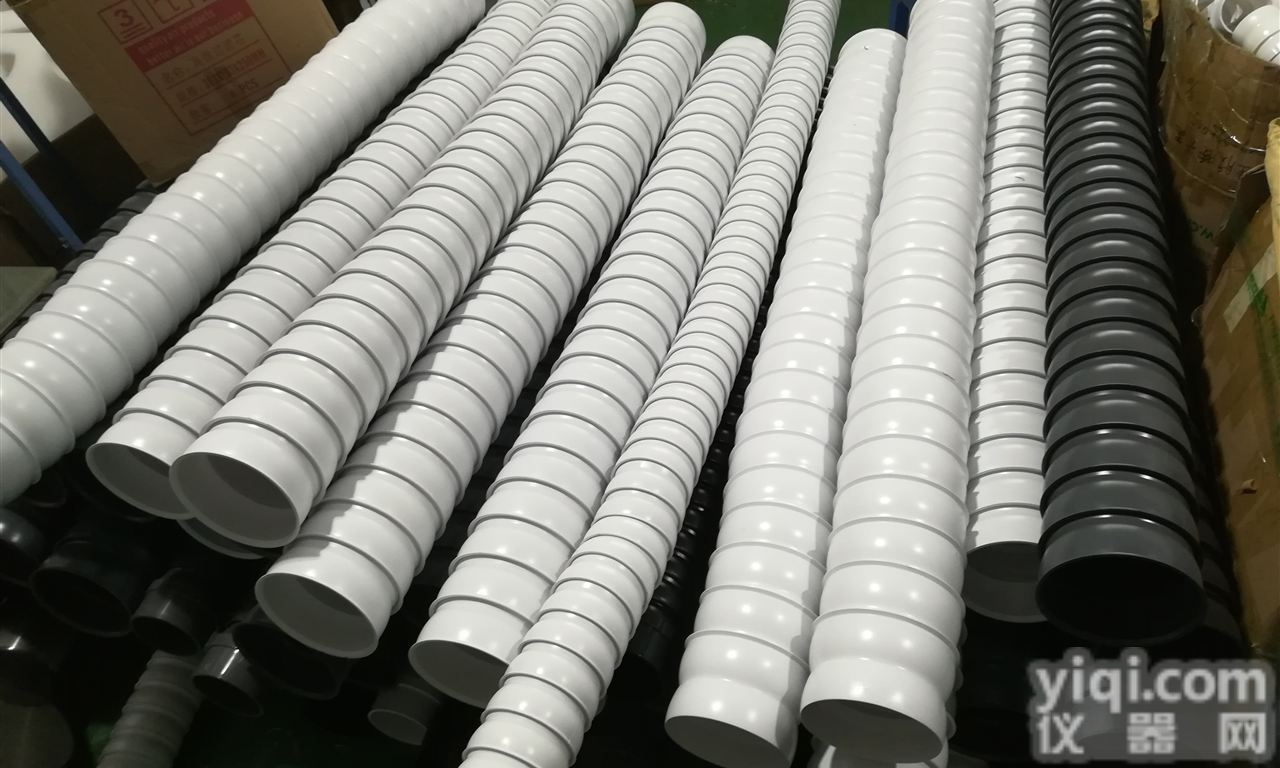 工厂多工位<em>焊锡</em><em>烟雾</em>废气排<em>烟管</em>道