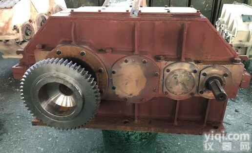 QY3D225<em>减速机</em>  <em>泰兴</em>：QY3D225-22.4-IIP中硬齿面齿轮<em>减速机</em>