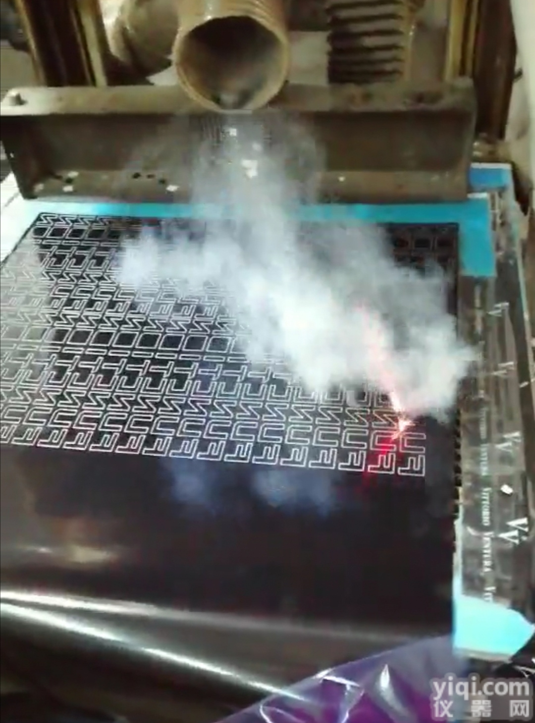 哪种设备去除激光切割<em>橡胶板</em>出来<em>烟雾</em>效果好