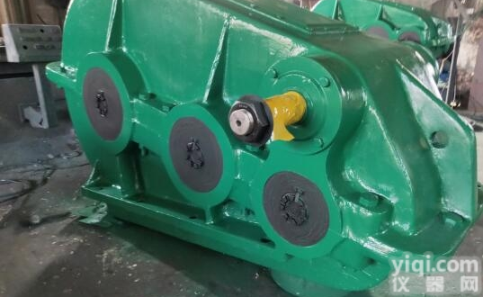 ZQD<em>减速机</em>  供应：ZQD850-291.19-1大<em>速比</em>齿轮<em>减速机</em>