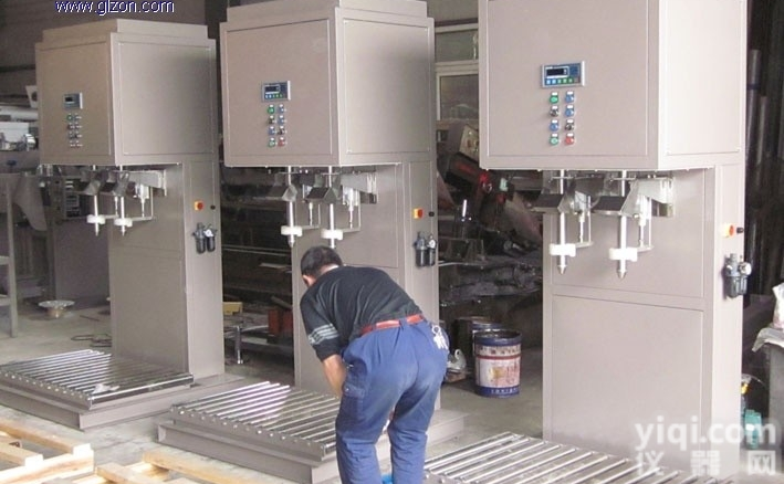 <em>真石漆</em><em>灌装设备</em>,丙酮,食用油液体<em>灌装机</em>