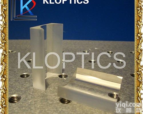 GB  <em>石英平凹柱面镜</em>