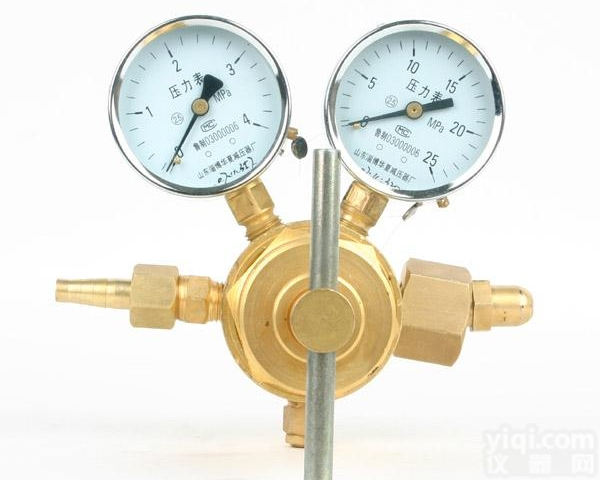 MR42  超<em>高压</em><em>不锈钢</em><em>减压器</em>