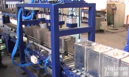 25升自动方桶<em>灌装</em>,旋盖,贴标<em>生产线</em>