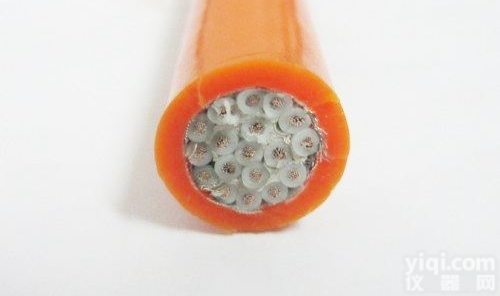 <em>柔性</em>耐寒 <em>聚氨酯</em>电缆线