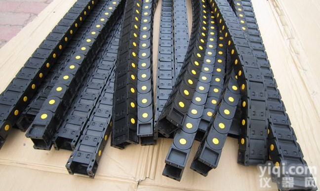 <em>TLA</em>型<em>钢铝拖链</em>优惠