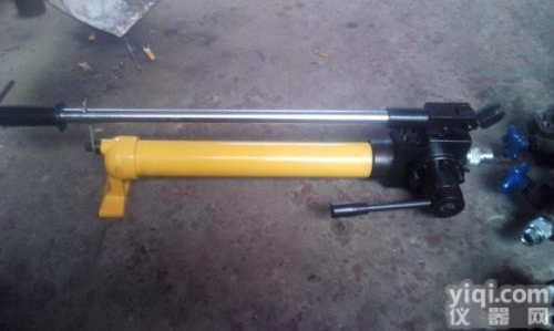 手动液<em>压机</em><em>压力机</em>冲<em>压机</em>-三级承装设备清单