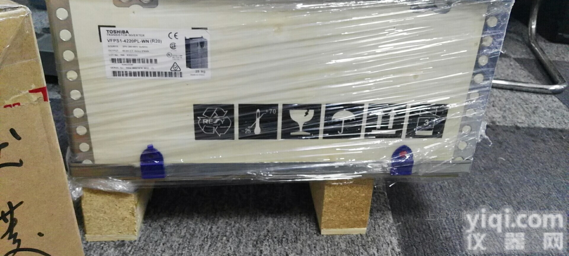 <em>东芝</em>简易型<em>变频器</em>VFnC3C-4004P