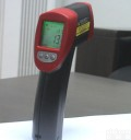 <em>智能</em>超值型<em>红外线</em>测温仪