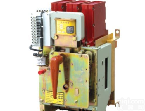 <em>DW15系列万能式断路器</em>