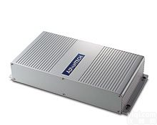 <em>网络多媒体广告机</em>