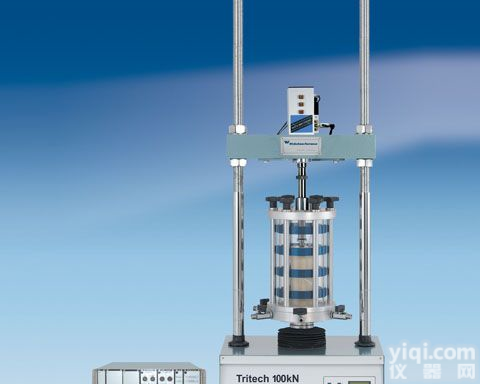 <em>动三轴试验系统</em>