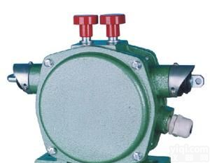 GHFLS系列<em>双向</em><em>拉绳开关</em> ( <em>双向</em>平衡<em>拉绳开关</em>II型 )