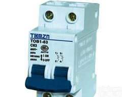 TOB1-63高分断小型<em>断路器</em>（<em>设计院</em>选用）