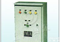 <em>QZD系列水泵控制柜</em>