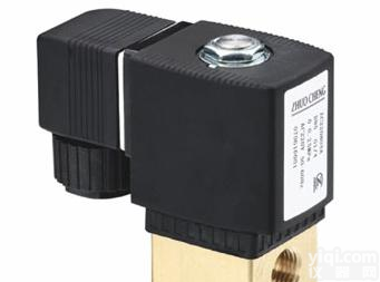 二位<em>二通</em>，二位三通直动<em>紧凑型</em>电磁阀