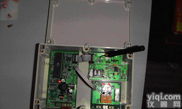 <em>手机短信</em><em>控制器</em>