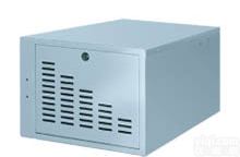 <em>工控机箱</em>