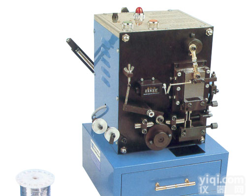 无废料<em>跳线</em><em>成型机</em>