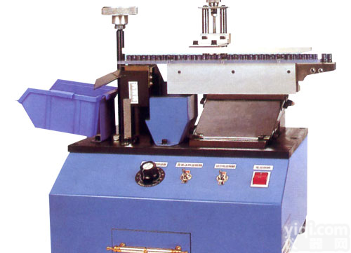 <em>散装</em><em>电容</em><em>剪脚机</em>