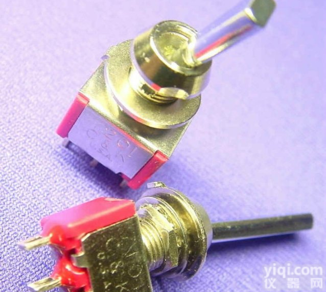 C&K开关：Toggle Switches拨动开关