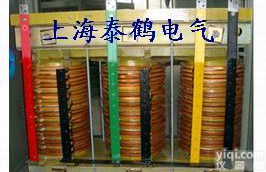 <em>低压</em>大<em>电流</em><em>变压器</em>