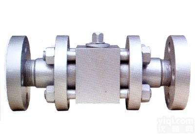 <em>三段式高压法兰球阀</em>