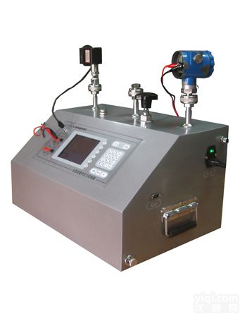 全自动<em>便携式</em>压力<em>校验台</em>(油压)