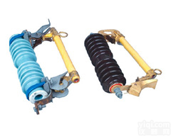 RW11-10/100A(200A)跌落式<em>熔断器</em>厂家直销¨RW11-10/100A(200A)跌落式<em>熔断器</em><em>熔断器</em>报价¨RW11-10价格行情