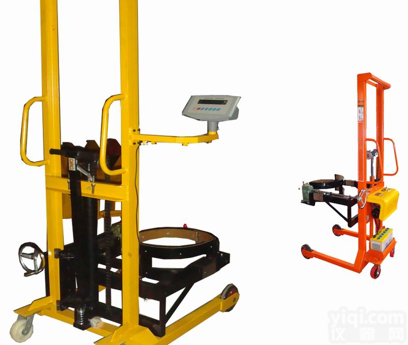 新疆<em>油桶</em><em>搬运车</em>秤阿克苏博乐昌吉哈密和田喀什克拉玛依库尔勒奎屯石河子塔城<em>油桶</em>倒料车秤吐鲁番<em>油桶</em>堆高车秤乌鲁木齐倒桶秤伊犁倒桶车称伊宁倒桶秤