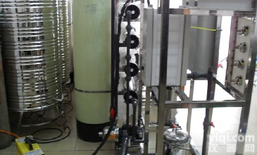 <em>反渗透</em>海水淡化<em>装置</em>_<em>反渗透</em>处理<em>装置</em>_<em>反渗透</em><em>装置</em>系统