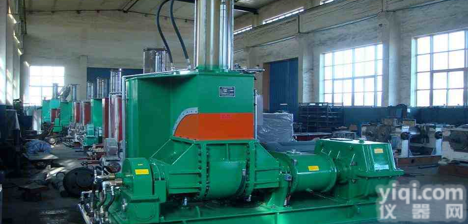 加压式<em>密炼机</em>，青岛鑫城一鸣加压式<em>密炼机</em>，<em>密炼机</em>厂家