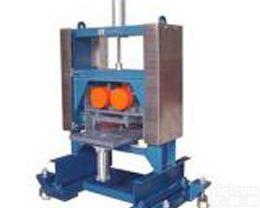 <em>沥青震动压实成型机厂家</em>