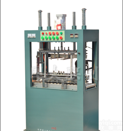 <em>电瓶</em><em>组装</em>，蓄电池<em>组装</em>生产线，汽车<em>电瓶</em><em>组装</em>设备