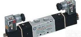 二位<em>五通</em>双<em>电磁阀</em>、4V120<em>电磁阀</em><em>介绍</em>