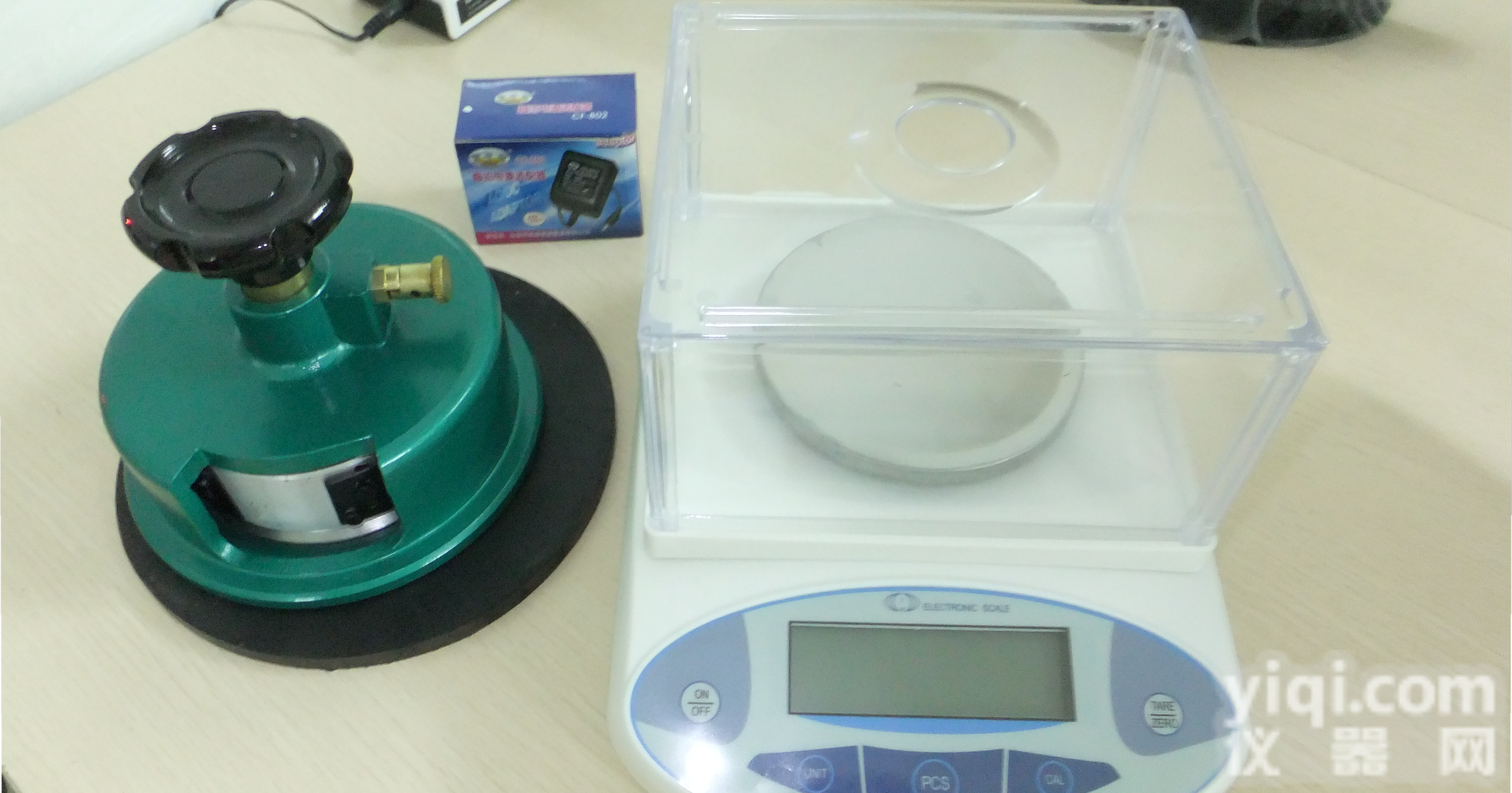 【布料克重仪<em>价格</em>|布料克重机<em>价格</em>|面料克<em>重器</em><em>价格</em>】