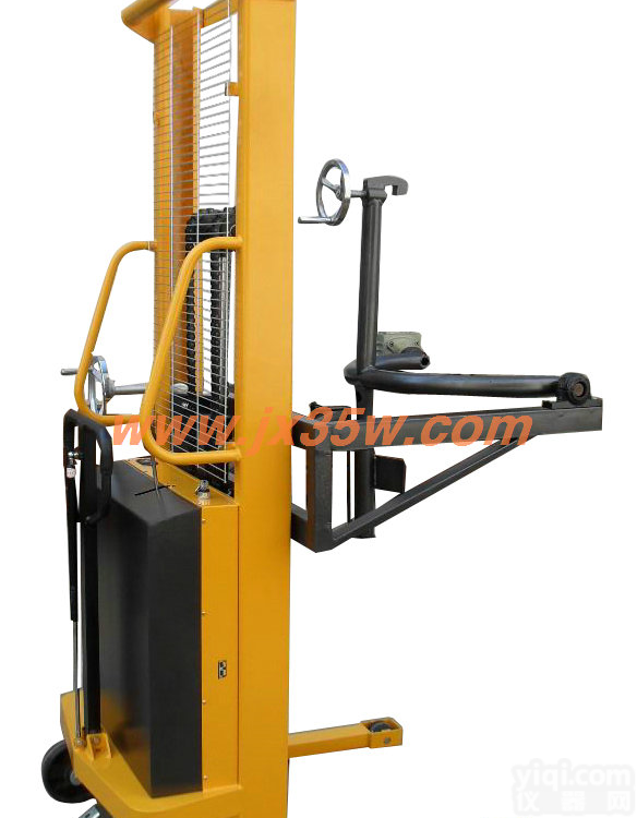 <em>油桶</em>倒料车--<em>油桶</em>搬运车价格--圆桶<em>可倾式</em><em>油桶</em>车