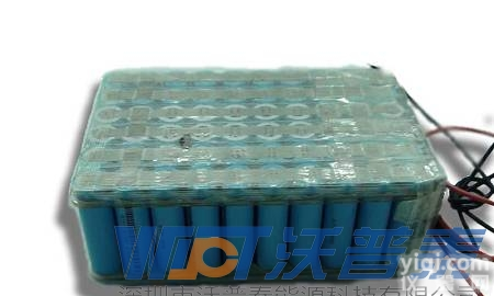 18650可充锂电池 3.7v 2000<em>充电电池</em> 仪器扩音器等<em>充电电池</em>