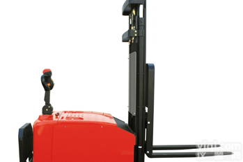 国产全<em>电动</em><em>堆高车</em>,<em>电动</em>液压<em>堆高车</em>,平衡重<em>电动</em><em>堆垛</em>车使用方法