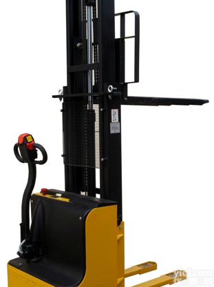 国产全<em>电动</em><em>堆高车</em>,<em>电动</em>液压<em>堆高车</em>,<em>电动</em><em>堆垛</em>车设备型号