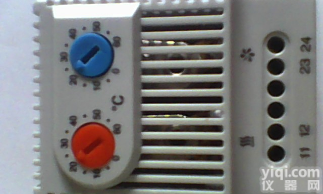 供应深圳雅南ZR011双重<em>恒温器</em>，温度<em>控制器</em>，配电箱<em>恒温器</em>