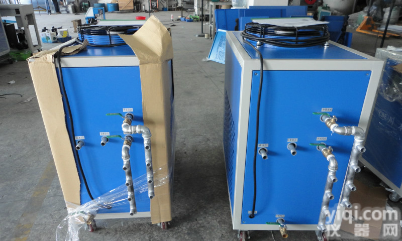 <em>液压</em>油<em>快速</em>冷却用制冷机