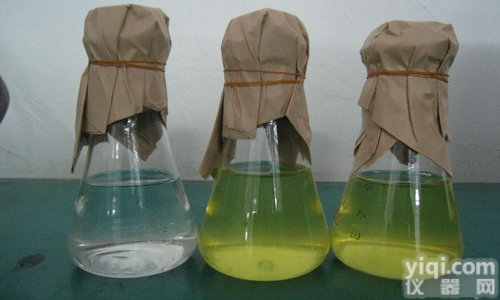 <em>含糖牛肉汤琼脂培养基（含碳酸钙）</em>